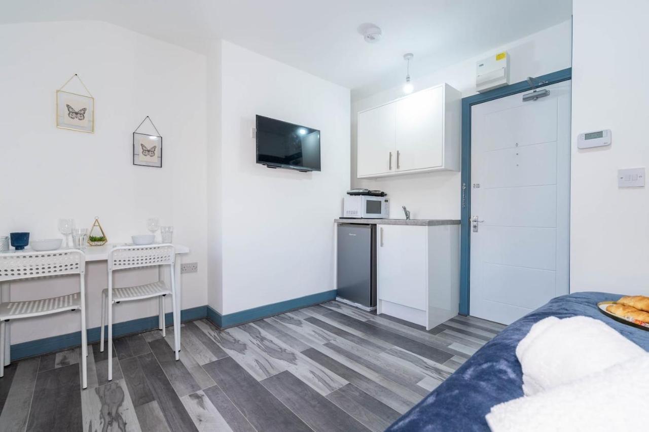 Cosy Urban Studio Oasis, Moments From Attractions Apartment Birmingham Luaran gambar